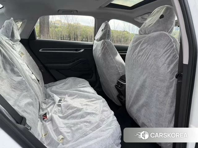 Geely Automobile Emgrand 2026 Белый из Китая, фото 3