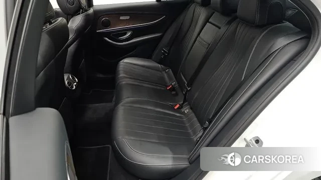 Mercedes-Benz E-Class W213 2019 Белый из Кореи, фото 3