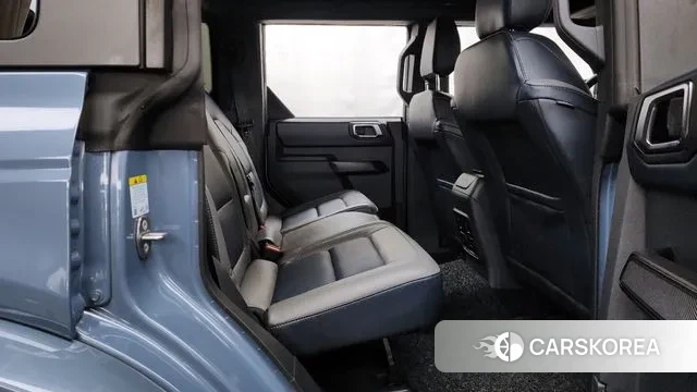 Ford Bronco 6th Generation 2024 Небесно-голубой из Кореи, фото 3