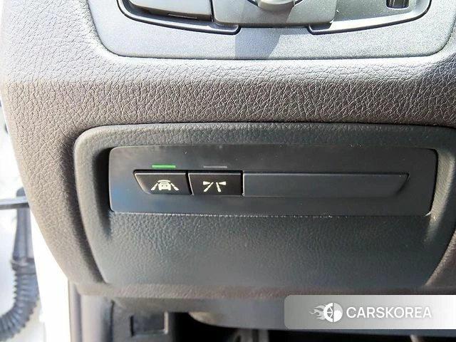 BMW 3 Series (F30) 2018 Белый из Кореи, фото 3