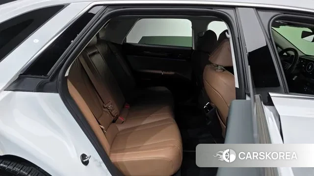 Hyundai Grandeur (GN7) 2023 Белый из Кореи, фото 3