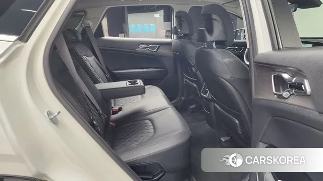 Kia Sportage 5th Generation Hybrid 2023 Белый из Кореи, фото 3