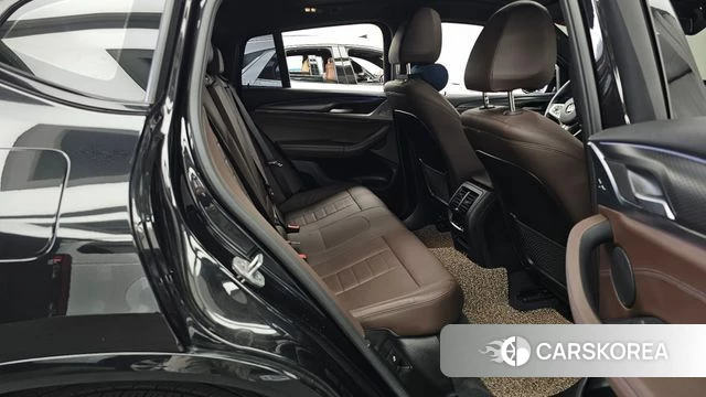 BMW X4 (G02) 2022 Черный из Кореи, фото 3