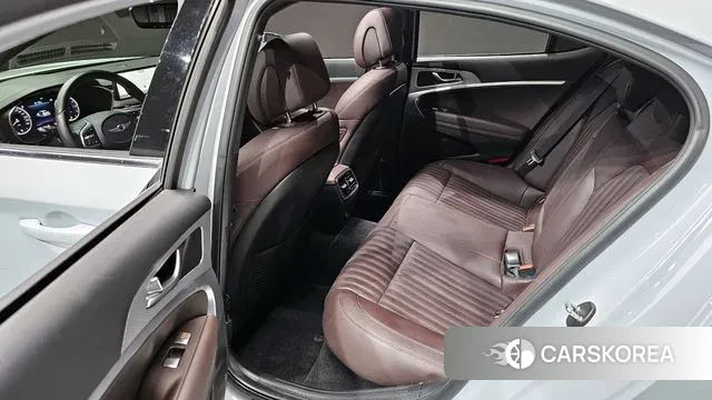 Genesis The New G70 2021 Белый из Кореи, фото 3