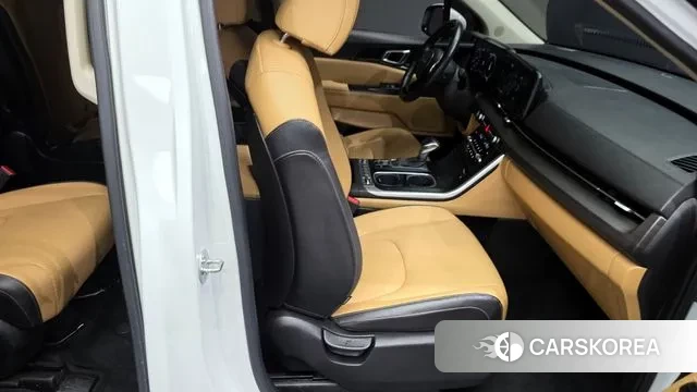 Kia Carnival 4th generation 2022 Белый из Кореи, фото 3