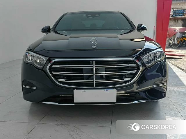 Mercedes-Benz E-class 2024 Черный из Китая, фото 3