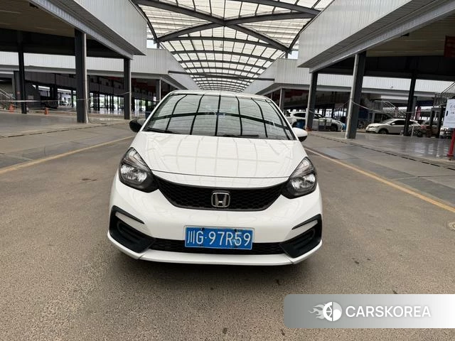 Honda Fit 2023 Белый из Китая, фото 3