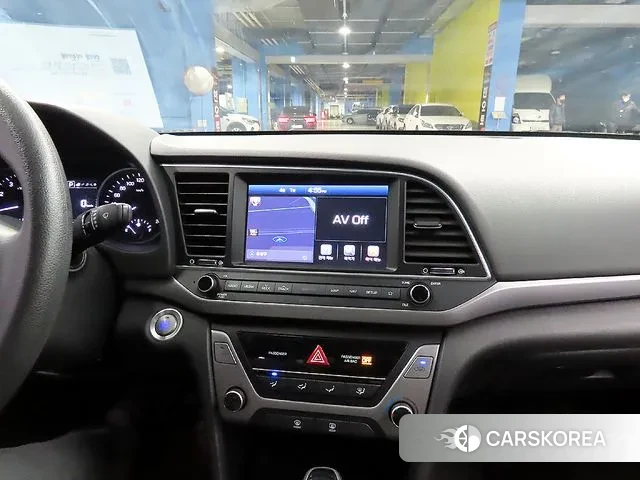 Hyundai Avante AD 2018 Белый из Кореи, фото 3