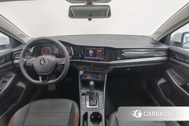 Volkswagen Bora 2021 Белый из Китая, фото 3