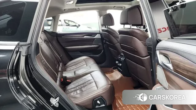 BMW 6 Series GT (G32) 2019 Черный из Кореи, фото 3