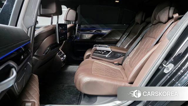 BMW 7 Series (G11) 2022 Черный из Кореи, фото 3