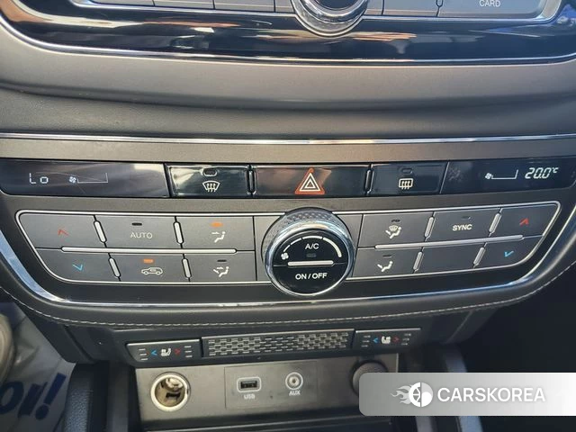 Ssangyong Rexton Sports 2018 Белый из Кореи, фото 3
