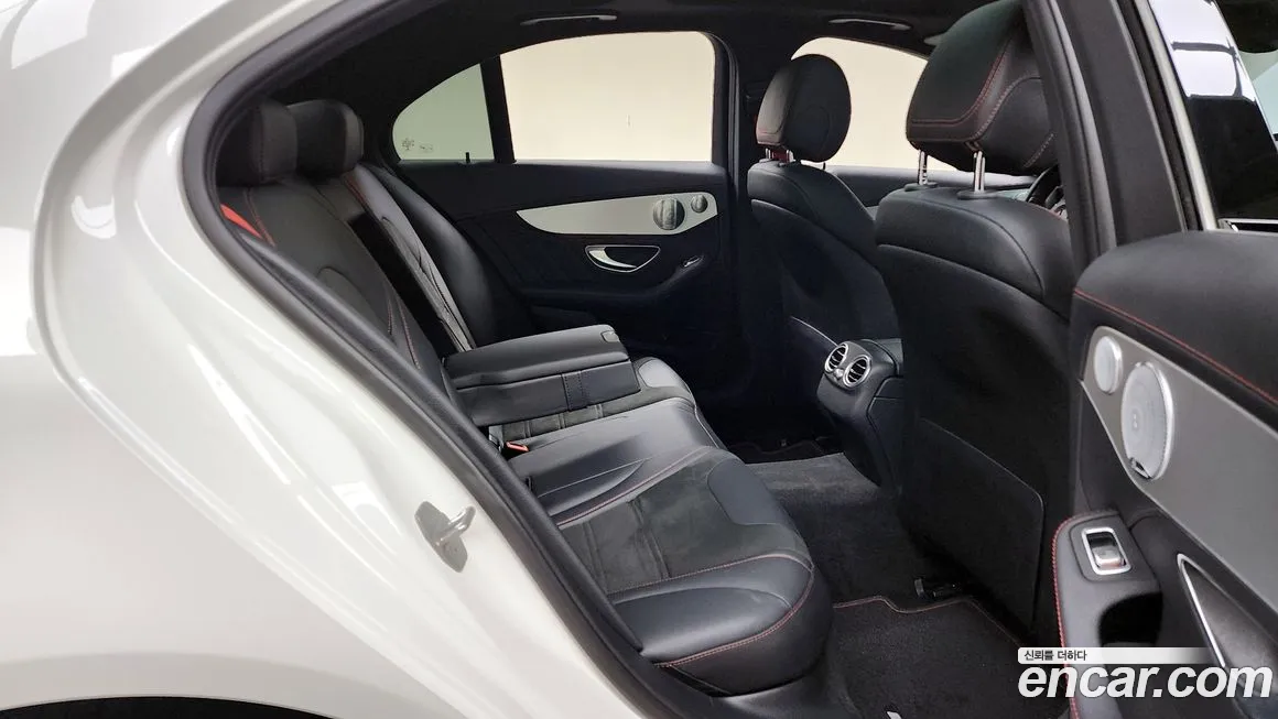 Mercedes-Benz C-Class W205 2018 Белый из Кореи, фото 3