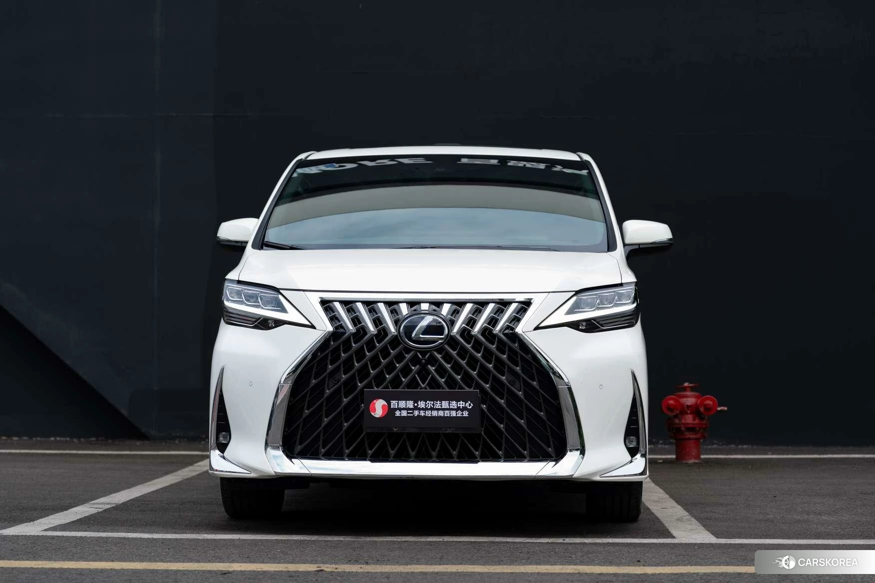 Lexus LM 2020 Белый из Китая, фото 3