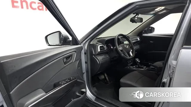 Ssangyong The New Tivoli 2025 Серебристо-серый из Кореи, фото 3