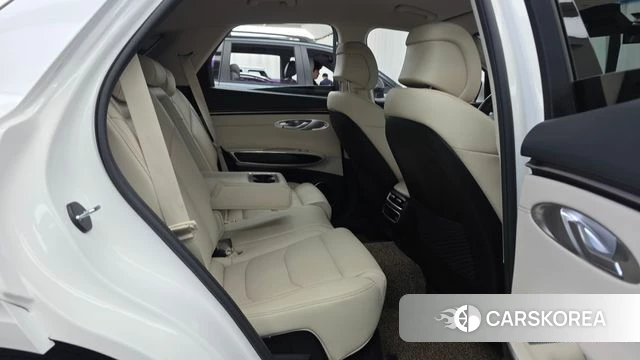 Genesis GV70 2024 Белый из Кореи, фото 3
