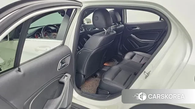 Mercedes-Benz GLA-Class X156 2019 Белый из Кореи, фото 3