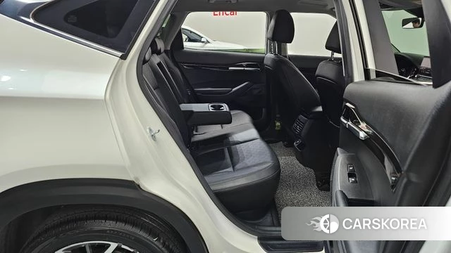 Kia Seltos 2022 Белый из Кореи, фото 3