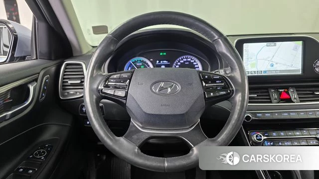Hyundai Grandeur IG Hybrid 2018 Светло-серебряный цвет из Кореи, фото 3