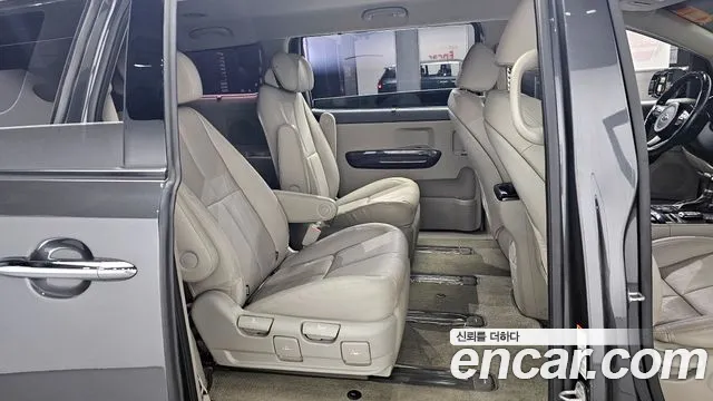 Kia All New Carnival 2018 Серый из Кореи, фото 3