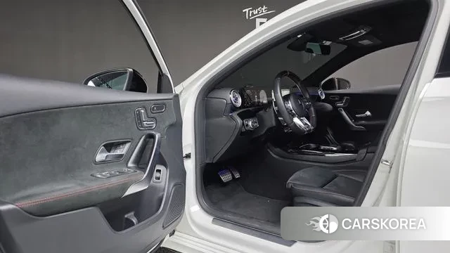 Mercedes-Benz A-Class W177 2022 Белый из Кореи, фото 3