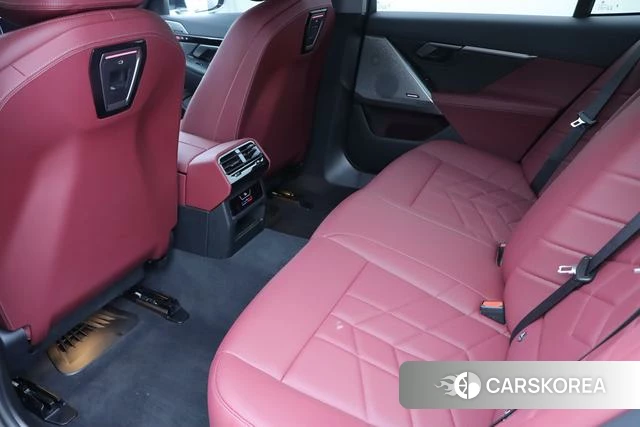 BMW 5 series 2024 Черный из Китая, фото 3