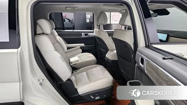 Hyundai Santa Fe (MX5) 2024 Жемчужный цвет из Кореи, фото 3