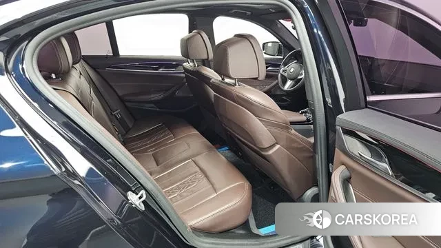 BMW 5 Series (G30) 2021 Черный из Кореи, фото 3