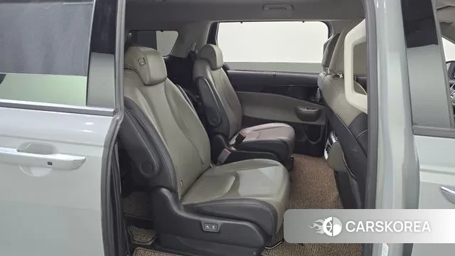 Kia The New Carnival 4th Generation 2024 Серебристо-серый из Кореи, фото 3