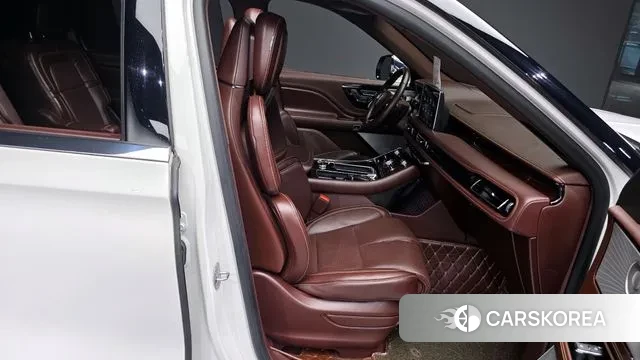 Lincoln Aviator 2nd generation 2020 Белый из Кореи, фото 3