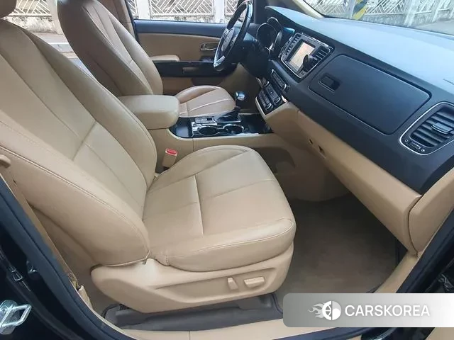 Kia The New Carnival 2018 Черный из Кореи, фото 3