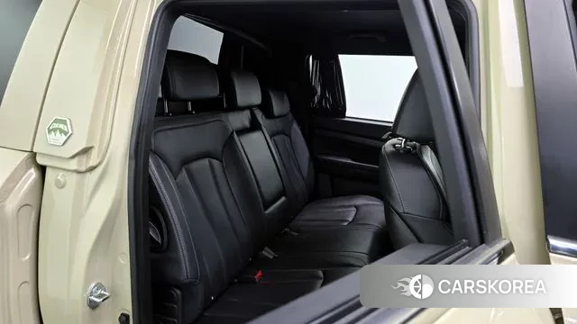 Ssangyong The New Rexton Sports Cannes 2024 Коричневый из Кореи, фото 3