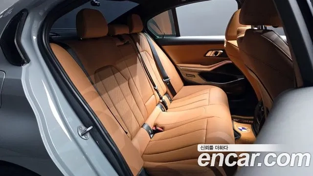 BMW 3 Series (G20) 2023 Серебристо-серый из Кореи, фото 3