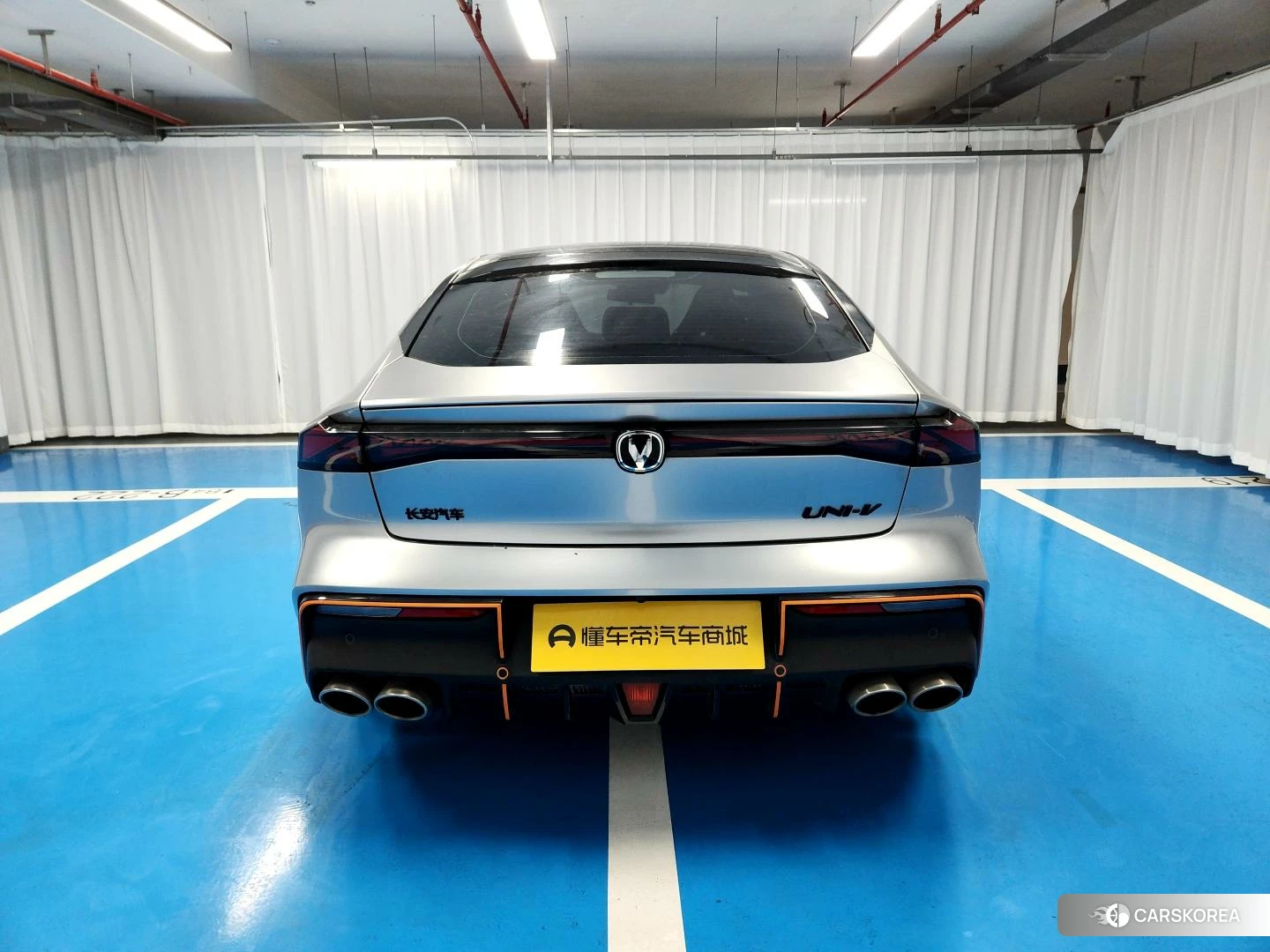 Chang'an UNI-V 2023 Темно-серый из Китая, фото 3