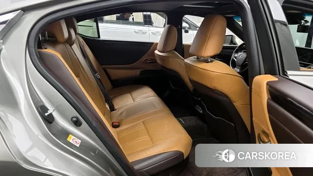 Lexus ES300h 7th generation 2019 Цвет галактики из Кореи, фото 3