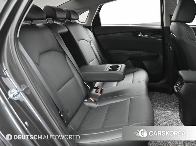 Kia The New K3 2nd generation 2024 Серебристо-серый из Кореи, фото 3