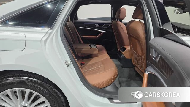 Audi A6 (C8) 2021 Белый из Кореи, фото 3