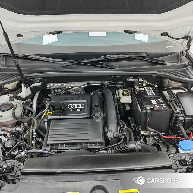 Audi Q3 2023 Белый из Китая, фото 3