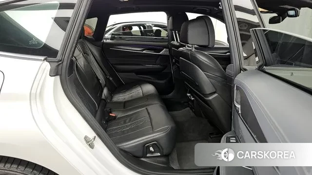 BMW 6 Series GT (G32) 2022 Белый из Кореи, фото 3