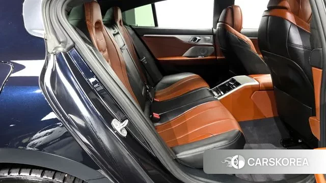 BMW 8 Series (G15) 2021 Черный из Кореи, фото 3