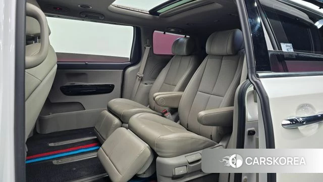 Kia The New Carnival 2018 Белый из Кореи, фото 3