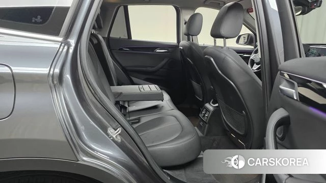 BMW X1 (F48) 2022 Серый из Кореи, фото 3