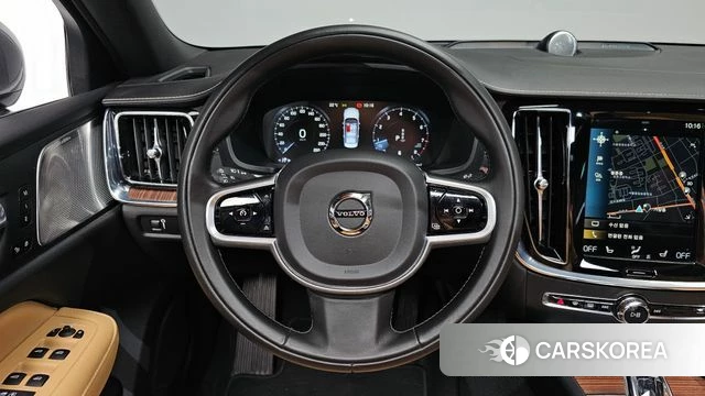 Volvo S60 3rd generation 2020 Серебристо-серый из Кореи, фото 3