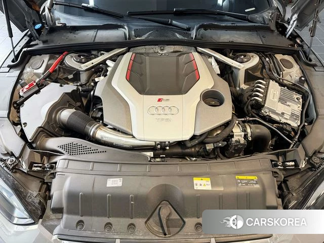 Audi RS 5 2025 Серебристо-серый из Китая, фото 3