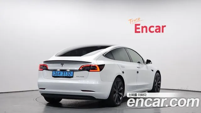 Tesla Model 3 2020 Белый из Кореи, фото 3