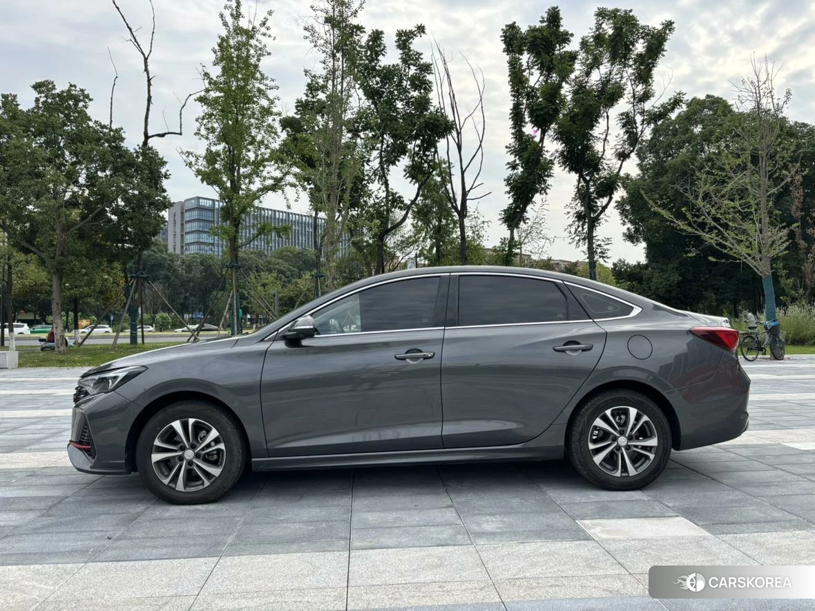 Chang'an Yidong 2024 Темно-серый из Китая, фото 3