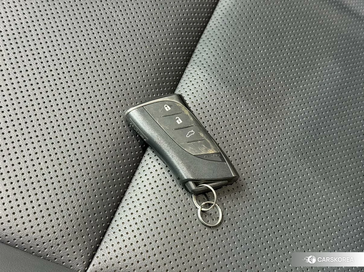 Lexus ES 2019 Черный из Китая, фото 3