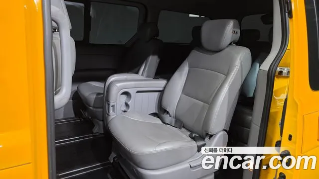 Hyundai The New Grand Starex 2018 Желтый из Кореи, фото 3