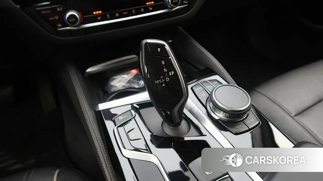BMW 5 Series (G30) 2019 Черный из Кореи, фото 3