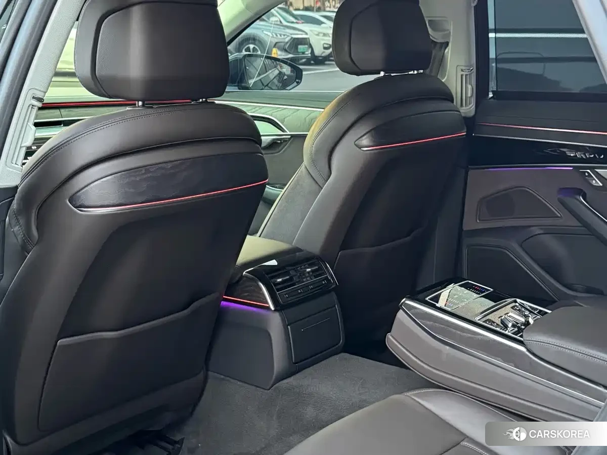 Audi A8 2024 Черный из Китая, фото 3